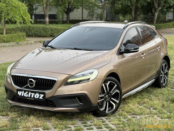 2016 VOLVO V40 CROSS 1.5 T3 MAKYAJLI KASA ÖZEL KOMBİNASYON