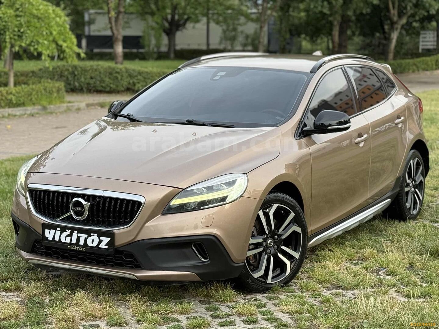Galeriden Volvo V40 Cross Country 1.5 T3 Advance 2016 Model Bursa 260.000 km Kahverengi 1