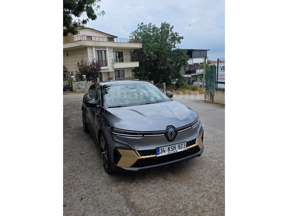 Sahibinden Renault Megane E-Tech Iconic 2024 Model Garantili ve Temiz