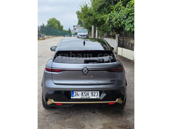 Sahibinden Renault Megane E-Tech Iconic 2024 Model Garantili ve Temiz