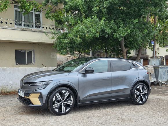Sahibinden Renault Megane E-Tech Iconic 2024 Model Garantili ve Temiz
