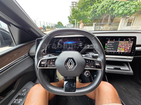 Sahibinden Renault Megane E-Tech Iconic 2024 Model Garantili ve Temiz