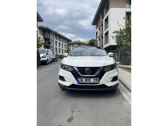 Sahibinden Nissan Qashqai 1.2 DIG-T Sky Pack 2018 Model  53.100 km Beyaz