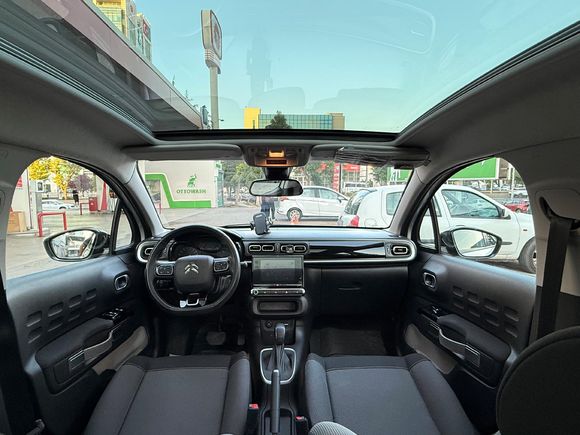 PANORAMİK CAM TAVANLI / CITROEN - C3 SHINE 1.2 PURETECH 110 EAT6 / 40500 km.