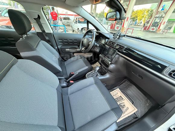 PANORAMİK CAM TAVANLI / CITROEN - C3 SHINE 1.2 PURETECH 110 EAT6 / 40500 km.