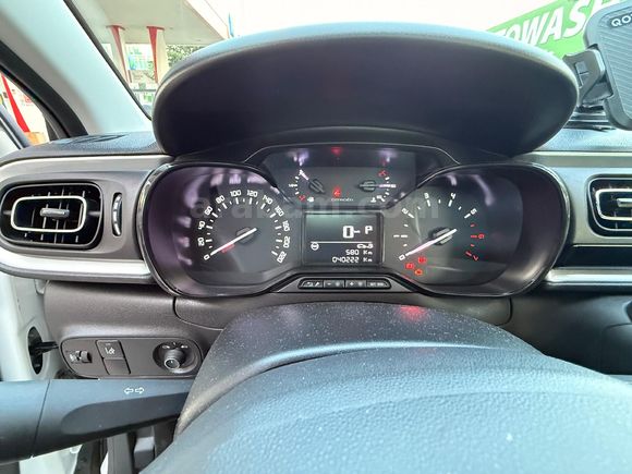 PANORAMİK CAM TAVANLI / CITROEN - C3 SHINE 1.2 PURETECH 110 EAT6 / 40500 km.