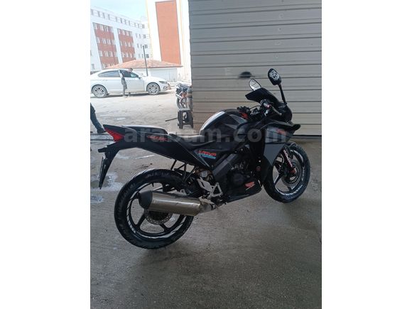 Hasar Kayıtsız Her şeyi orijinal Honda CBR 125 R