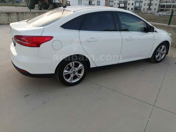 Sahibinden Ford Focus 1.6 TDCi Style 2015 Model 