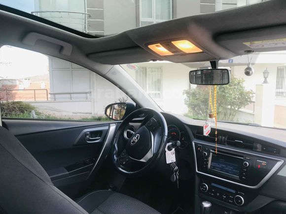  Sahibinden Toyota Auris 1.6 Active Skypack 2014 Model 