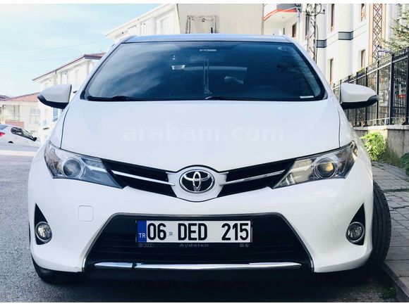  Sahibinden Toyota Auris 1.6 Active Skypack 2014 Model 