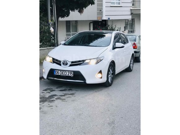  Sahibinden Toyota Auris 1.6 Active Skypack 2014 Model 