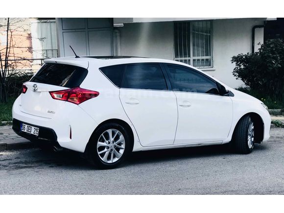  Sahibinden Toyota Auris 1.6 Active Skypack 2014 Model 