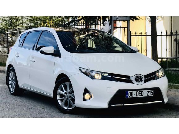  Sahibinden Toyota Auris 1.6 Active Skypack 2014 Model 