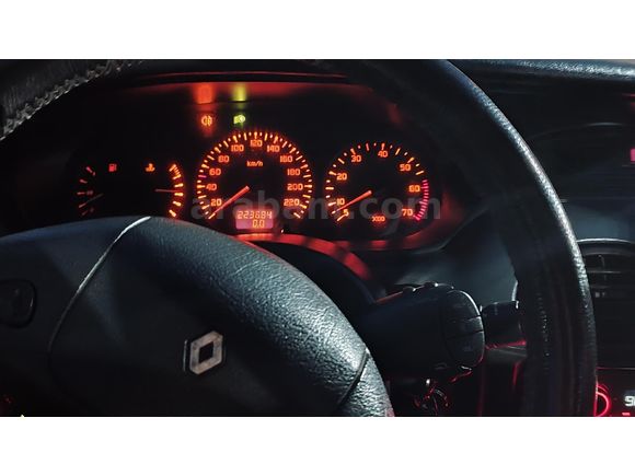 Sahibinden Renault Megane 1.6 RTE 1998 Model