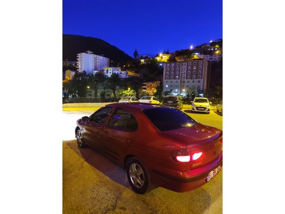 Sahibinden Renault Megane 1.6 RTE 1998 Model