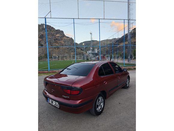 Sahibinden Renault Megane 1.6 RTE 1998 Model