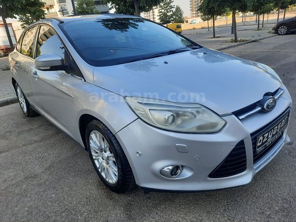 2012 MODEL 1.6 TDCİ SANRUFFLU KOLTUK ISITMALI TİTANIUM X PAKET FORD FOCUS 