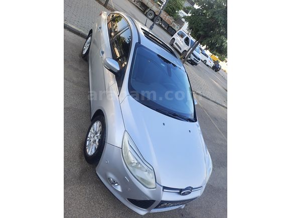 2012 MODEL 1.6 TDCİ SANRUFFLU KOLTUK ISITMALI TİTANIUM X PAKET FORD FOCUS 