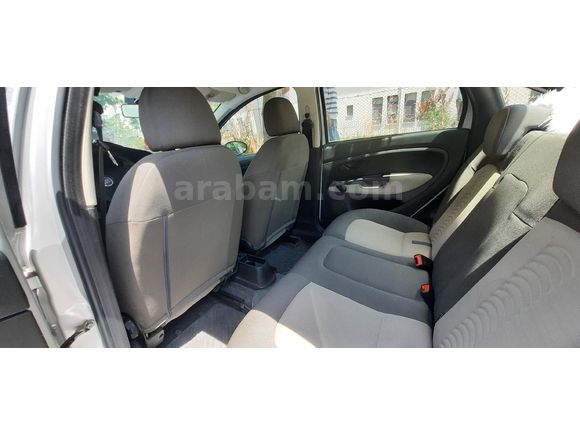 Sahibinden Fiat Linea 1.4 Fire Active 2009 Model