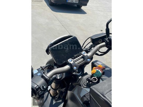 YOMRA | 2024 HONDA CB650R E-CLUTCH | LANSMAN RENK+SERVİS BAKIMLI
