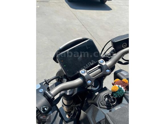 YOMRA | 2024 HONDA CB650R E-CLUTCH | LANSMAN RENK+SERVİS BAKIMLI