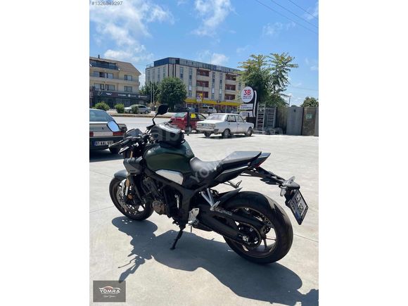 YOMRA | 2024 HONDA CB650R E-CLUTCH | LANSMAN RENK+SERVİS BAKIMLI