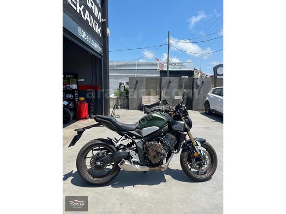 YOMRA | 2024 HONDA CB650R E-CLUTCH | LANSMAN RENK+SERVİS BAKIMLI