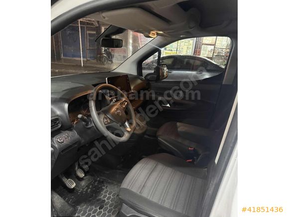 YILDIZ MOTORS'DAN 2024 OPEL COMBO 1.5 EDİTİON HATASIZ