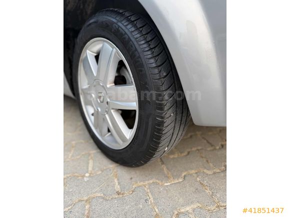 ATA OTOMOTİVDEN 2005 MODEL MEGANE 2 DEĞİŞENSİZ FULL BAKIMLI