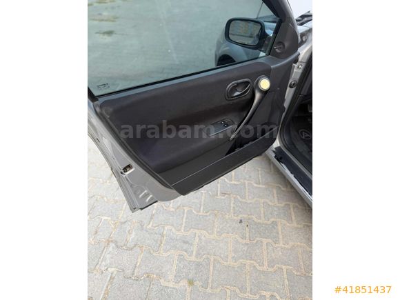 ATA OTOMOTİVDEN 2005 MODEL MEGANE 2 DEĞİŞENSİZ FULL BAKIMLI
