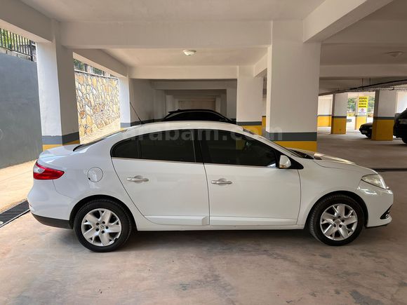 Sahibinden Aile aracı Renault Fluence 1.5 dCi Touch 2013 Model 127.500 Bin KM