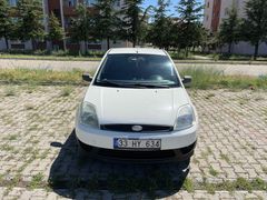 Sahibinden Ford Fiesta 1.4 Comfort 2004 Model 