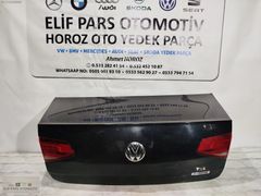 VOLKWAGEN PASSAT B8 SİYAH DOLU ORJİNAL BAĞAJ KAPAĞI