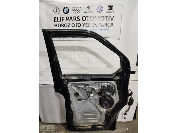 VOLKWAGEN TRANSPORTER T5 SİYAH BOYALI DOLU SOL ÖN KAPI
