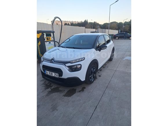 Sahibinden Citroen C3 1.2 PureTech Feel 2022 Model  63.000 km Beyaz