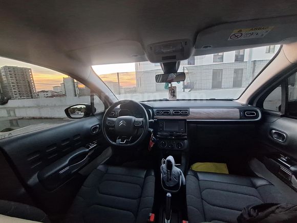 Sahibinden Citroen C3 1.2 PureTech Feel 2022 Model  63.000 km Beyaz