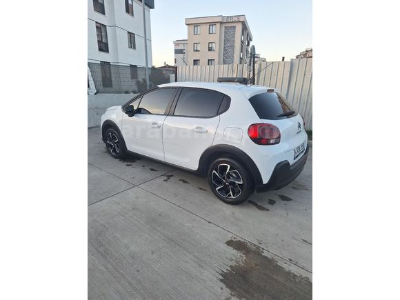 Sahibinden Citroen C3 1.2 PureTech Feel 2022 Model  63.000 km Beyaz