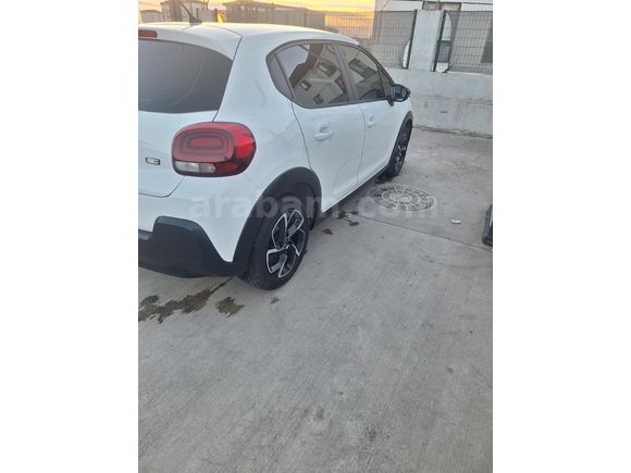 Sahibinden Citroen C3 1.2 PureTech Feel 2022 Model  63.000 km Beyaz