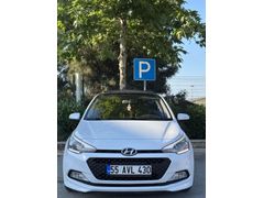 Hyundai i20 1.2 MPI Style 2015 Cam tavan beyaz inci 