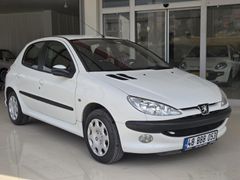 Galeriden Peugeot 206 1.4 HDi XT 2004 Model Muğla
