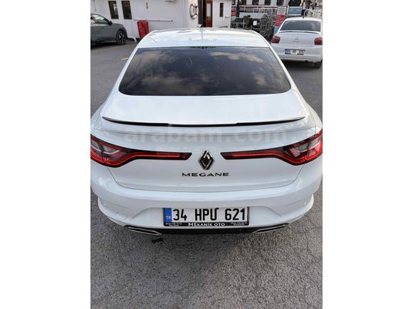 Sahibinden Renault Megane 1.3 TCe Joy 2023 Model 
