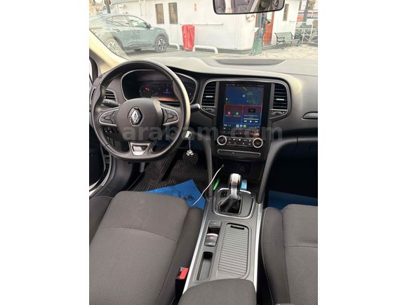 Sahibinden Renault Megane 1.3 TCe Joy 2023 Model 