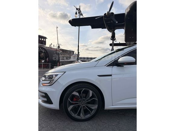 Sahibinden Renault Megane 1.3 TCe Joy 2023 Model 