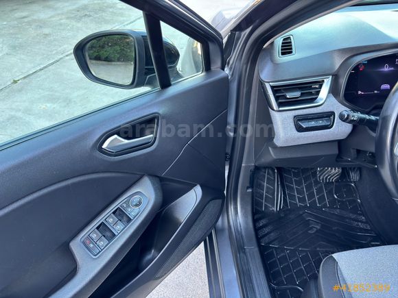 2023 CLİO 5-EVOLUTİON-G.GÖRÜŞ-KATLANIR AYNA-CAR-PLAY DEĞİŞEN YOK-TRAMER YOK-HATASIZ-K.KART