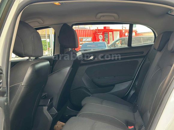 Galeriden Renault Megane 1.3 TCe Joy 2020 Model Hatay