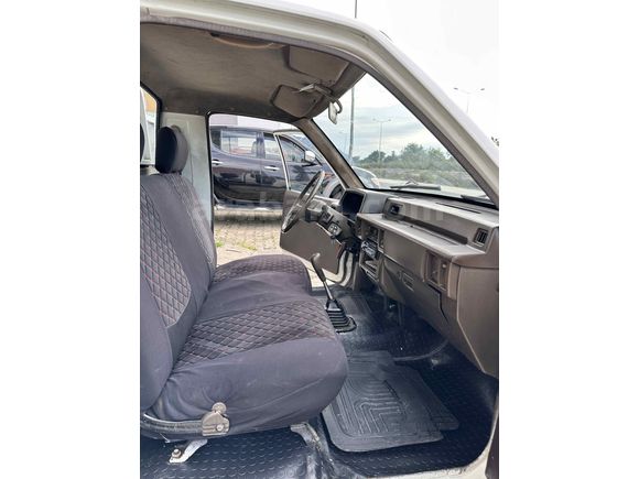 Galeriden Mitsubishi L 200 TEK KABİN-KREDİ  KARTI-VG AUTO
