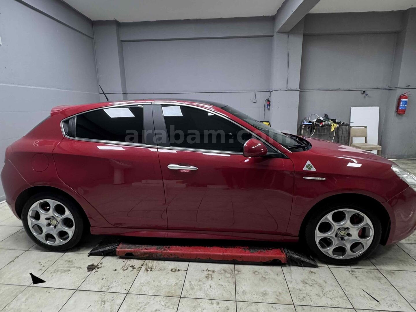 Sahibinden Alfa Romeo Giulietta 1.6 JTD Distinctive 2011 Model Tekirdağ 256.000 km Kırmızı 7