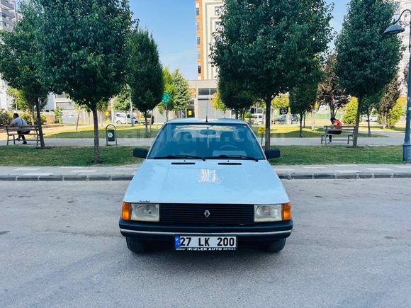Galeriden Renault R 9 1.4 Spring 1992 Model Gaziantep