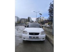 Sahibinden Hyundai Accent 1.3 Admire 2006 Model  250.000 km Beyaz