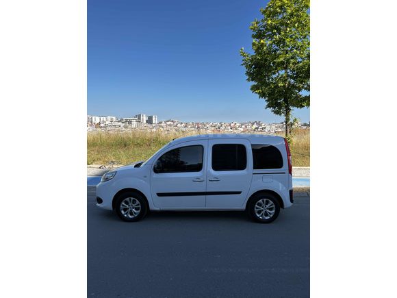 Sahibinden Renault Kangoo Multix 1.5 dCi Touch 2019 Model 